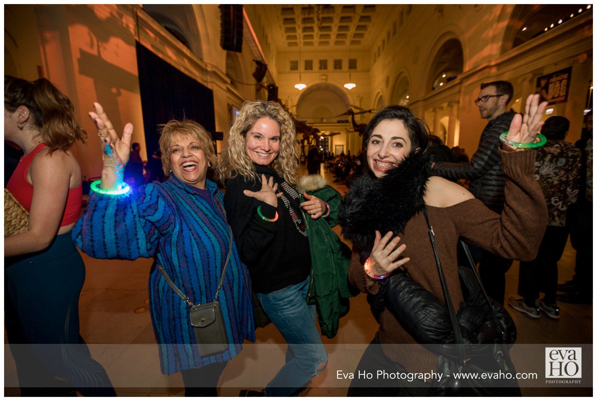 happy guests at the Night of Ideas Field Museum event