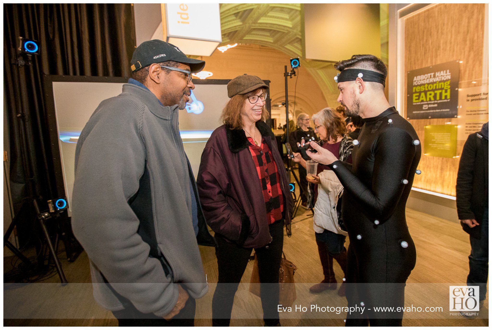 guests gathering and asking questions at Night of Ideas